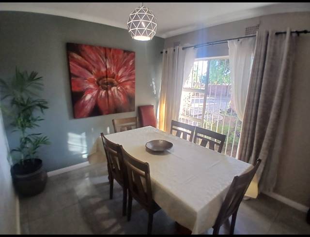 4 BEDROOM HOUSE FOR SALE IN MEYERTON PARK